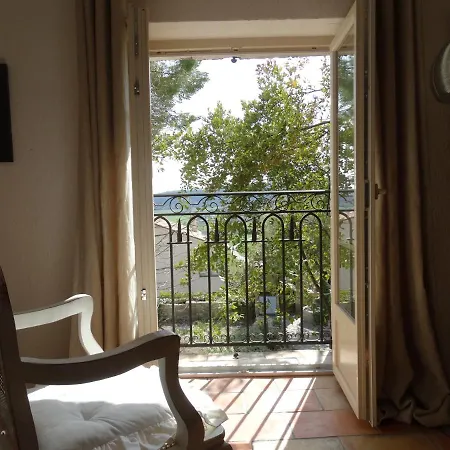 Le Clos Du Tilleul בית הארחה Saint-Michel-lʼObservatoire