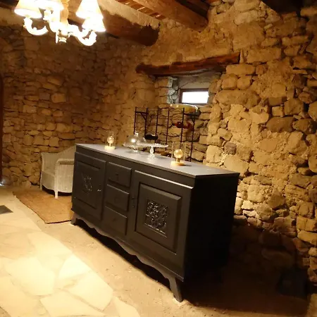 Le Clos Du Tilleul בית הארחה