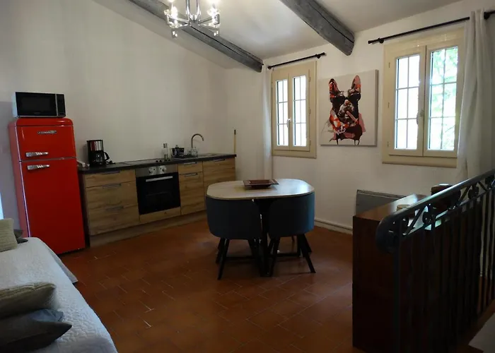 Le Clos Du Tilleul Saint-Michel-l'Observatoire