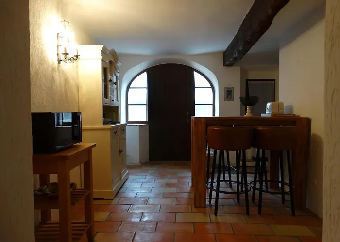 Le Clos Du Tilleul 3* Saint-Michel-l'Observatoire