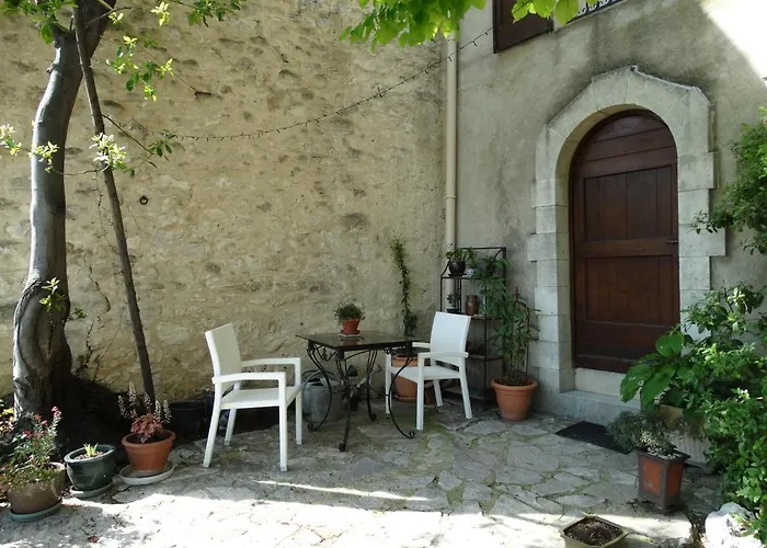 Le Clos Du Tilleul Gasthof Saint-Michel-lʼObservatoire